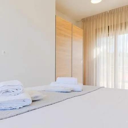 Deluva Villa, 3bdrms, Akti Elias, Private Garden Apartment Nikiti (Sithonia)