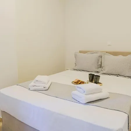 Deluva Villa, 3bdrms, Akti Elias, Private Garden Apartment Nikiti (Sithonia)