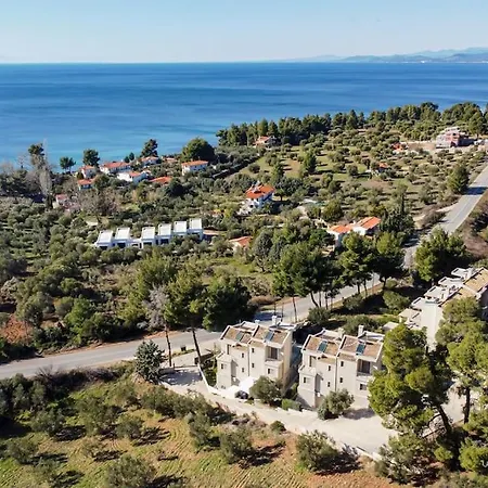 Deluva Villa, 3bdrms, Akti Elias, Private Garden Apartment Nikiti (Sithonia)