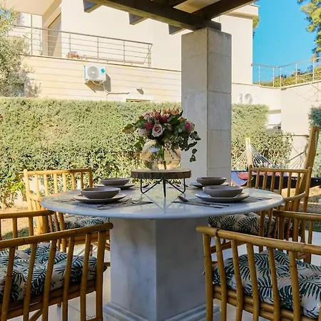 Deluva Villa, 3bdrms, Akti Elias, Private Garden