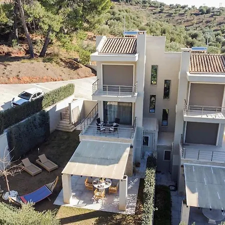 Appartamento Deluva Villa, 3bdrms, Akti Elias, Private Garden